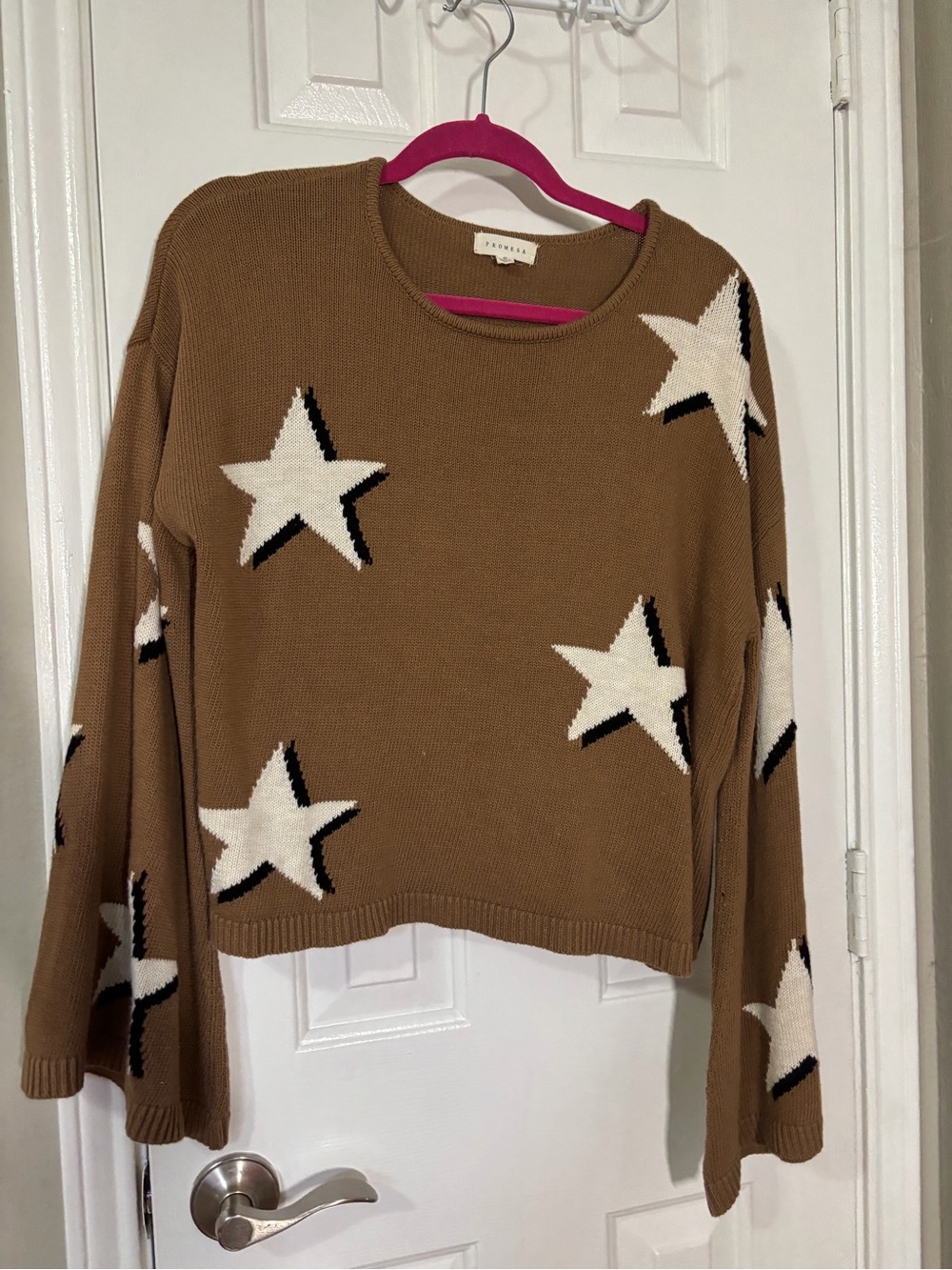 Tan Star Pattern Sweater - Unknown Brand